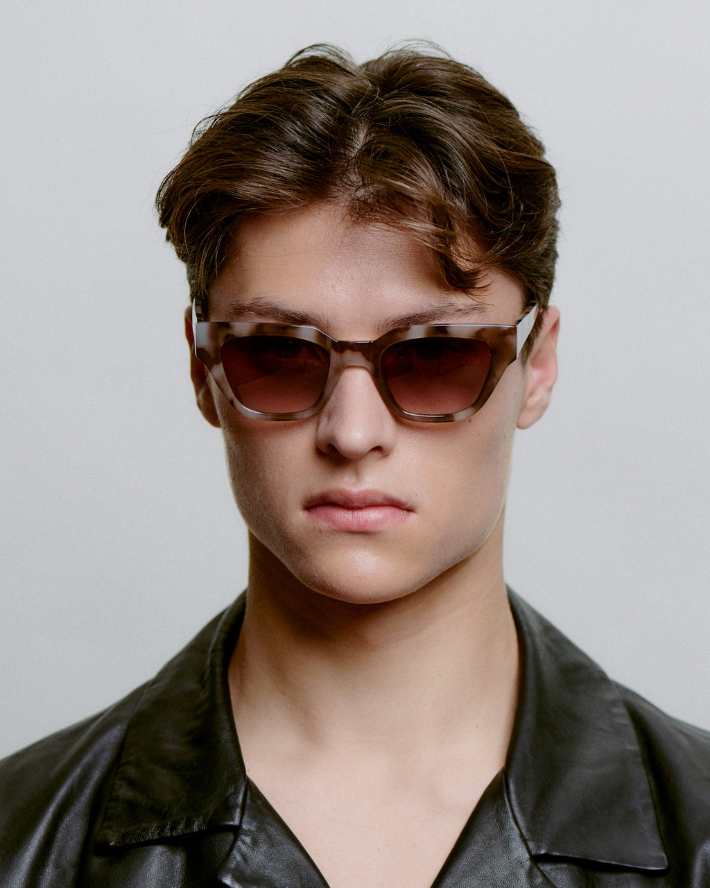 A.KJÆRBEDE Sonnenbrille Kaws Cookie Dough