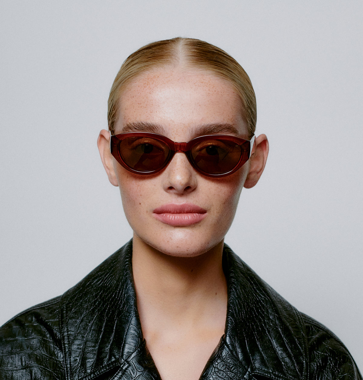 A.KJÆRBEDE Sonnenbrille Winnie Brown
