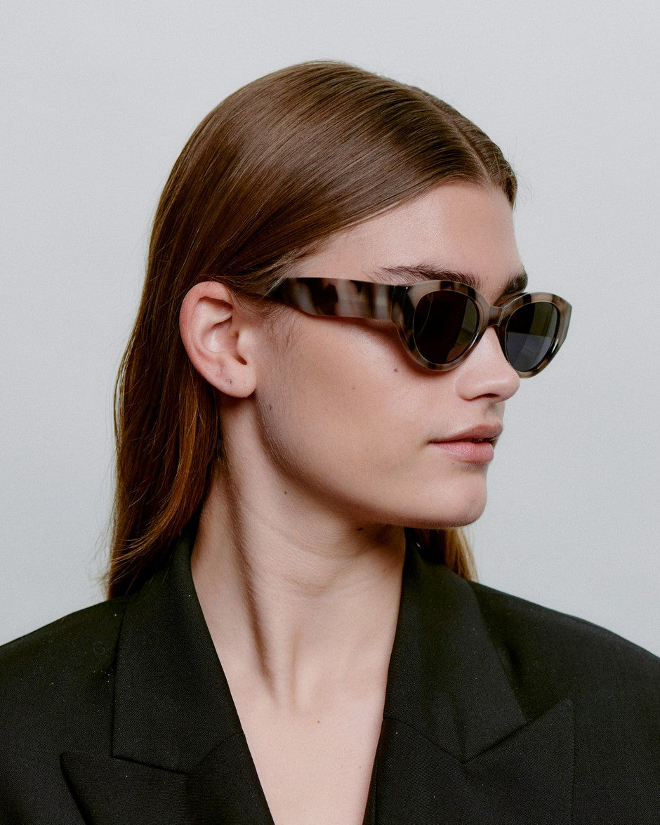 A.KJÆRBEDE Sonnenbrille Winnie Cookie Dough