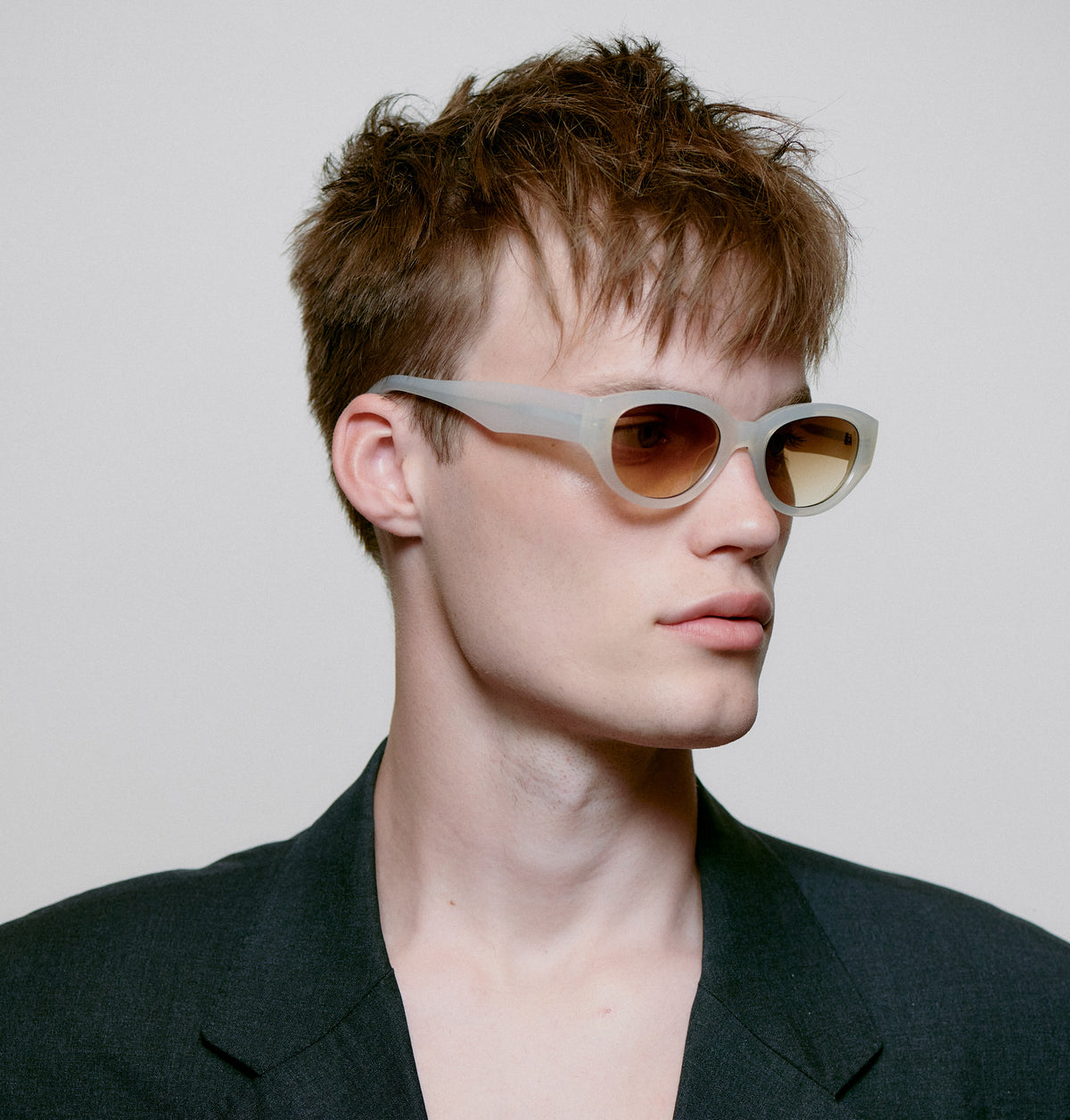 A.KJÆRBEDE Sonnenbrille Winnie Cream Bone