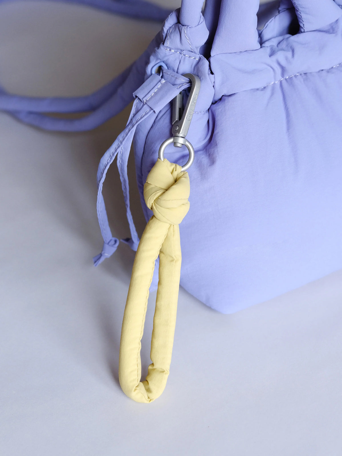 ÖLEND Puffy Key Chain - cotton navy stripe