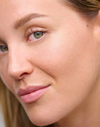 KESS BERLIN Mono Stick - Champagne Glow Highlighter