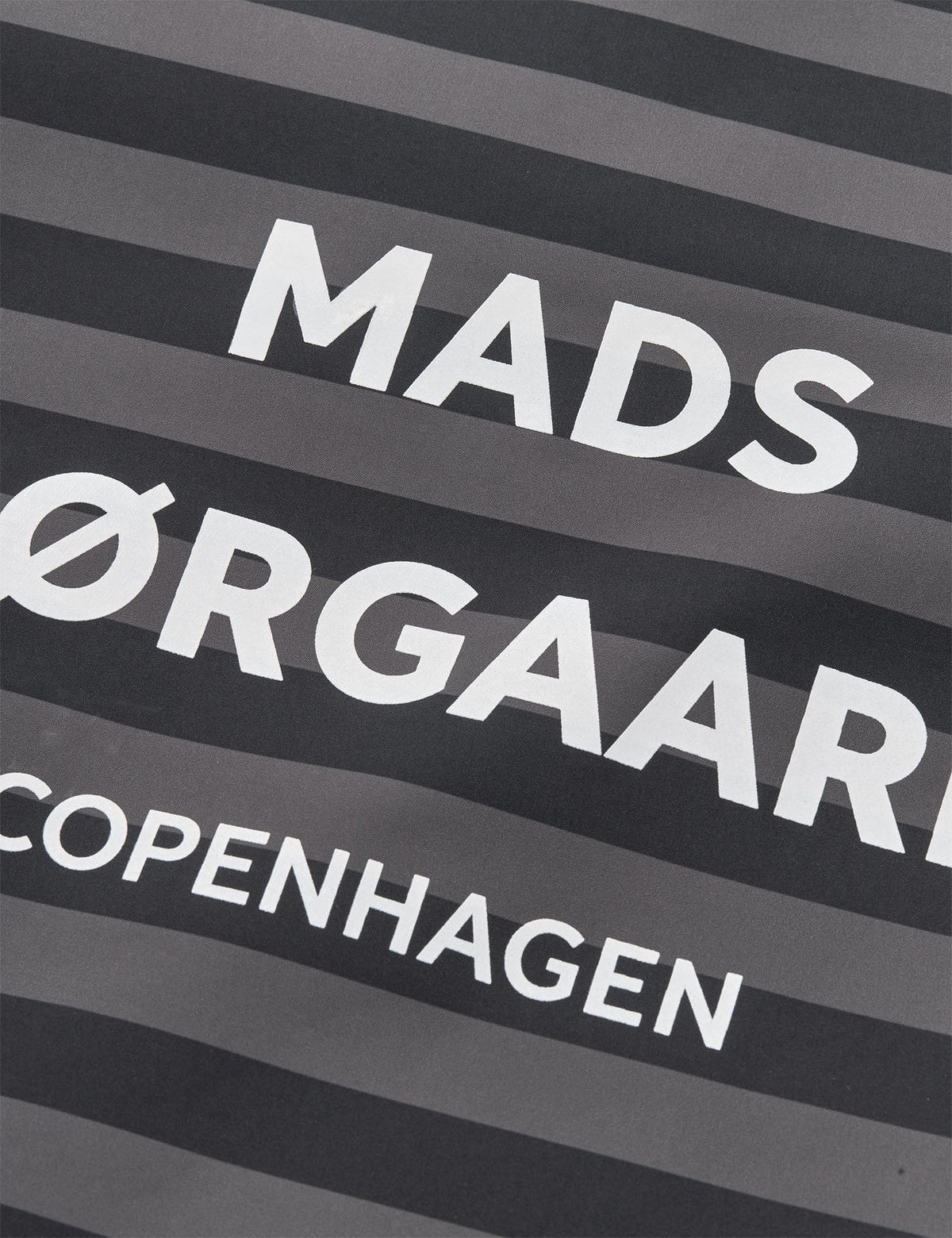 MADS NØRGAARD Rainy Scape Cape - stripe aop/black