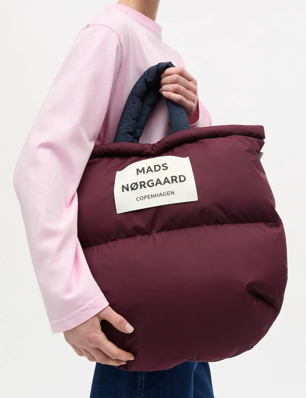 MADS NØRGAARD Light Ripstop Pillow Bag - sky captain/winetasting
