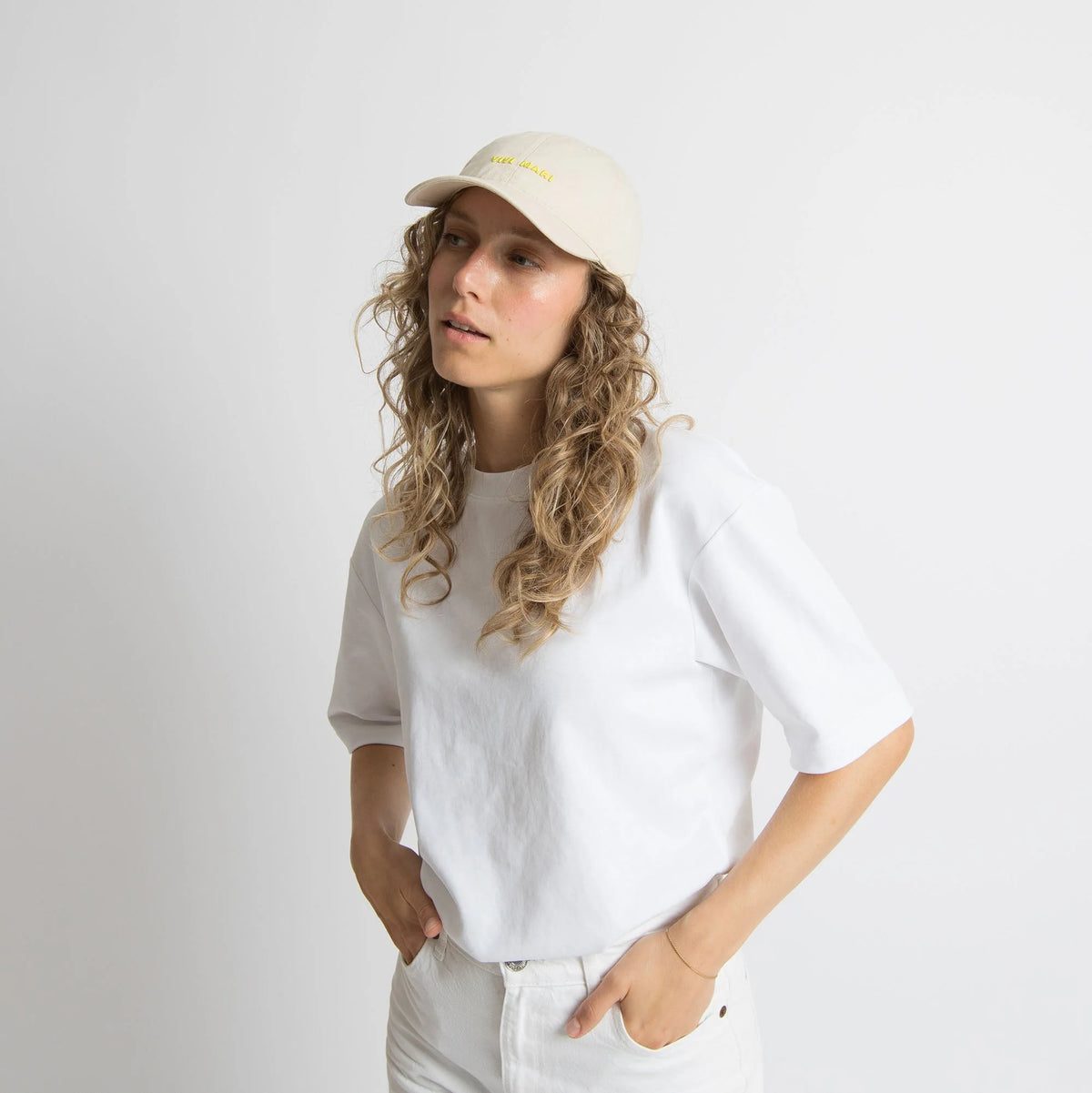 VIVI MARI Cap solid sand/yellow