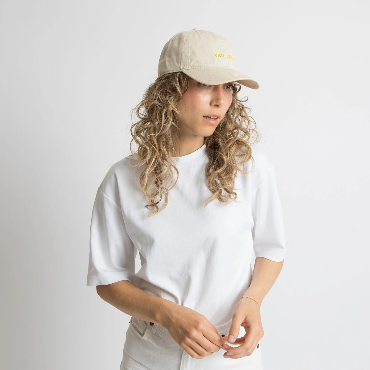 VIVI MARI Cap solid sand/yellow