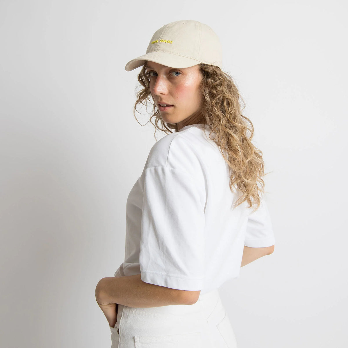 VIVI MARI Cap solid sand/yellow