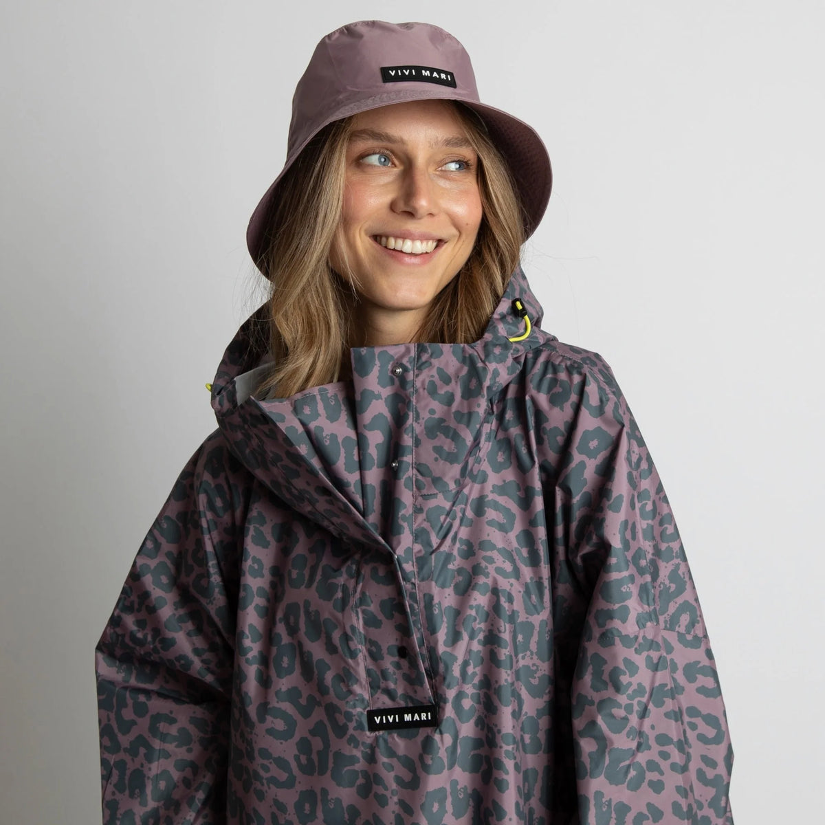 VIVI MARI Raincoat Leo splashes dark grey/ash plum