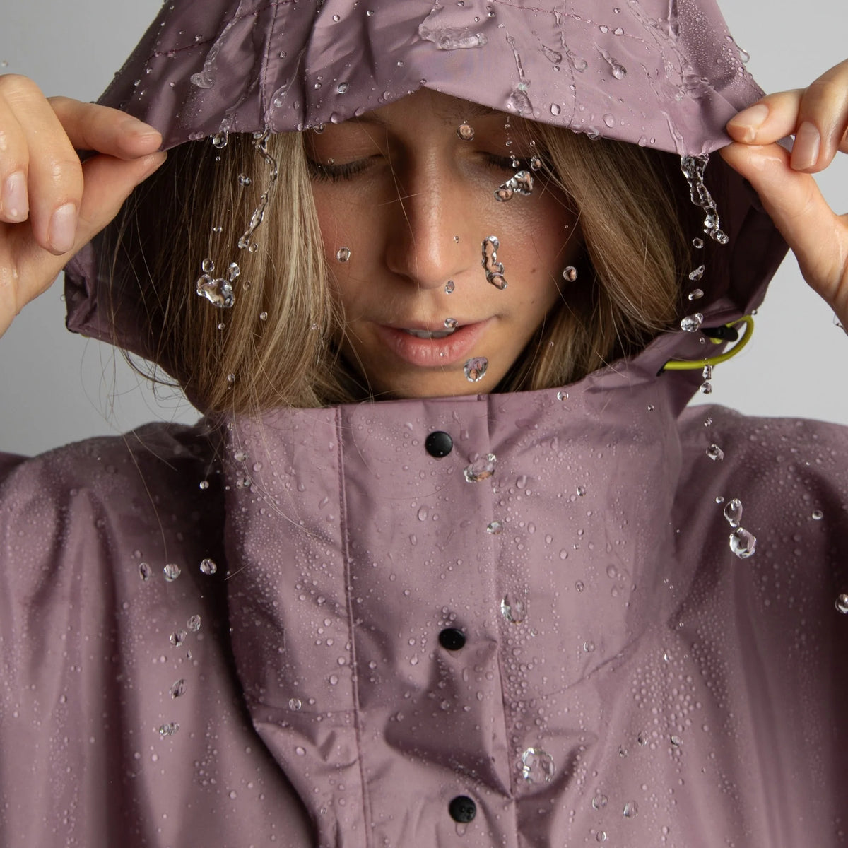 VIVI MARI Raincoat Solid ash plum