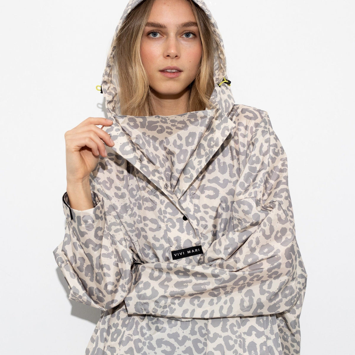 VIVI MARI Raincoat Leo Splashes Grey/Sand